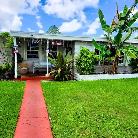 Patuca Home Tamiami Exterior photo