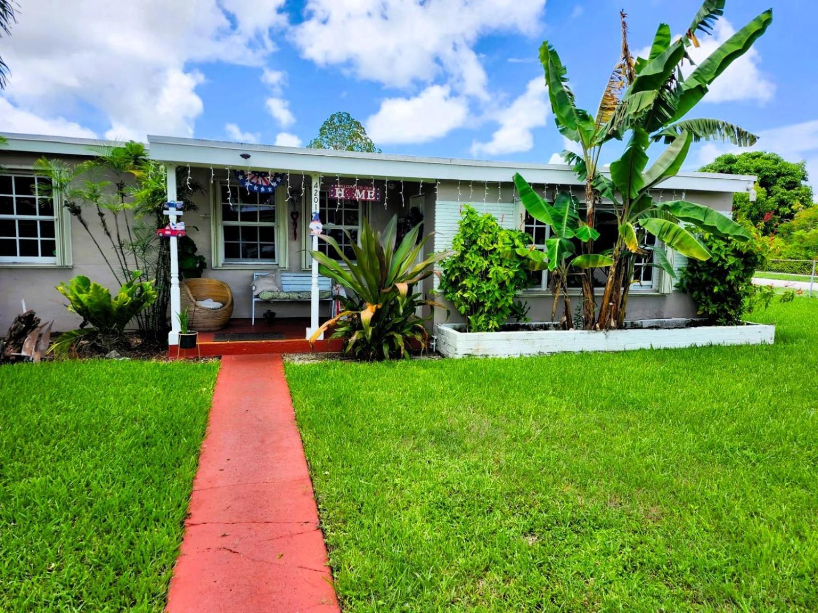 Patuca Home Tamiami Exterior photo